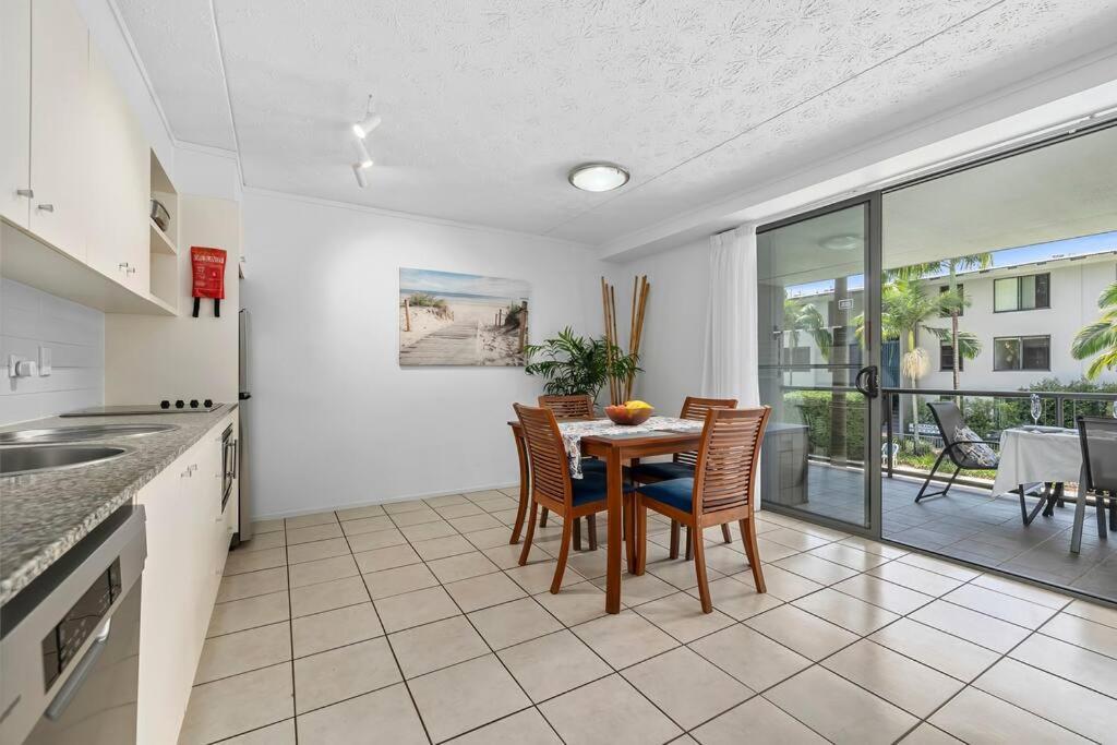 Your Place. Enjoy The Beach Retreat Rainbow Beach Exterior photo